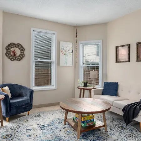 Snapdragon Apt - Charming Two Bedroom In Corcoran Neighborhood